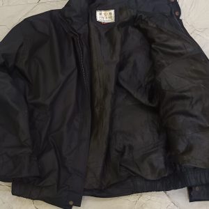 Classic Black Puffer Jacket – Lightweight & Warm